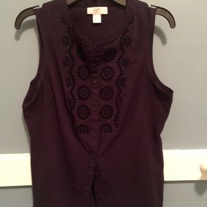 Loft sleeveless button up top