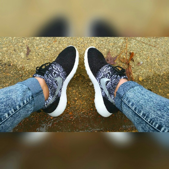 Nike Roshe TRADE!!! - Picture 2 of 3