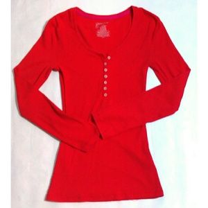 No boundaries Red Henley