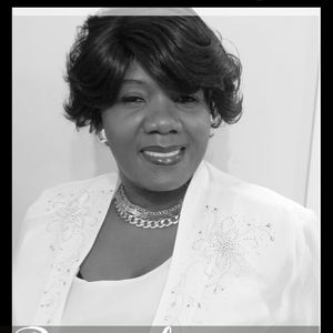 Meet your Posher, Vera