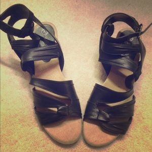 Leather strappy sandals