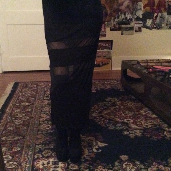 Mesh peep maxi skirt - Picture 2 of 4
