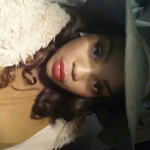 Meet your Posher, Kenice