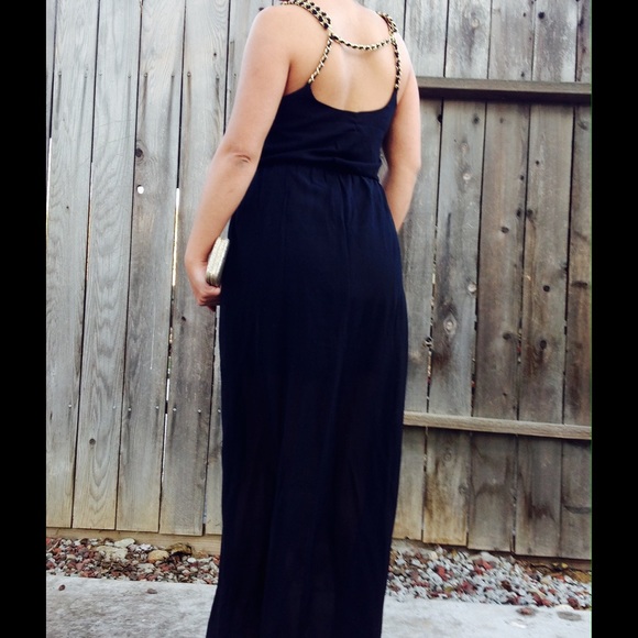 Dresses & Skirts - Dress