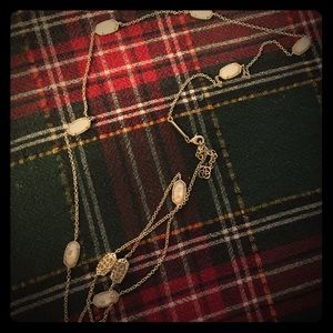 Kendra Scott Kellie necklace in ivory and gold