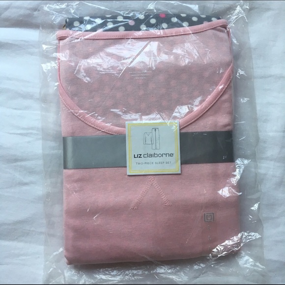 Liz Claiborne Other - NWT Liz Claiborne pajama set size large