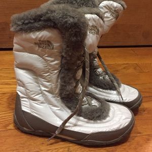Women's Northface Snowboots