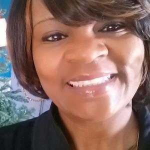 Meet your Posher, Monique