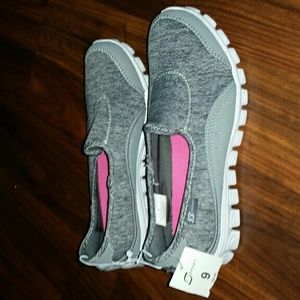 NWT cute gray slip ons