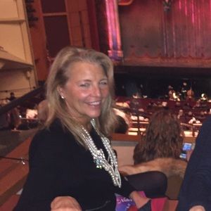 Meet your Posher, Christine