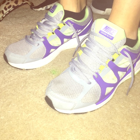 Womens Nike Tennis Shoes