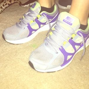 Womens Nike Tennis Shoes