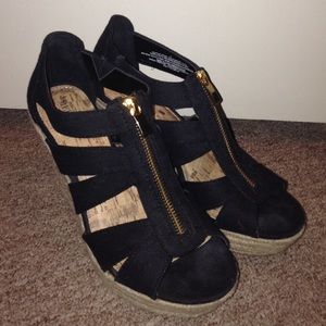 zip wedges