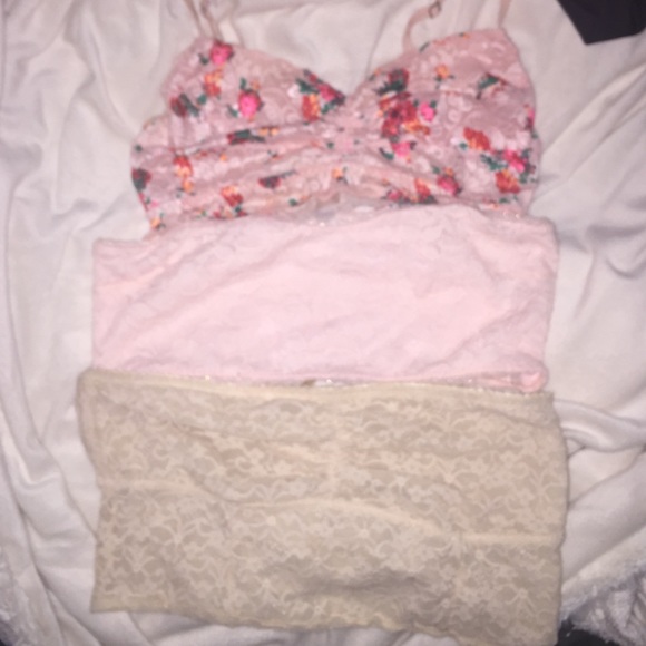 BANDEAU BUNDLE. $25. (Or in pairs for $10) - Picture 2 of 4