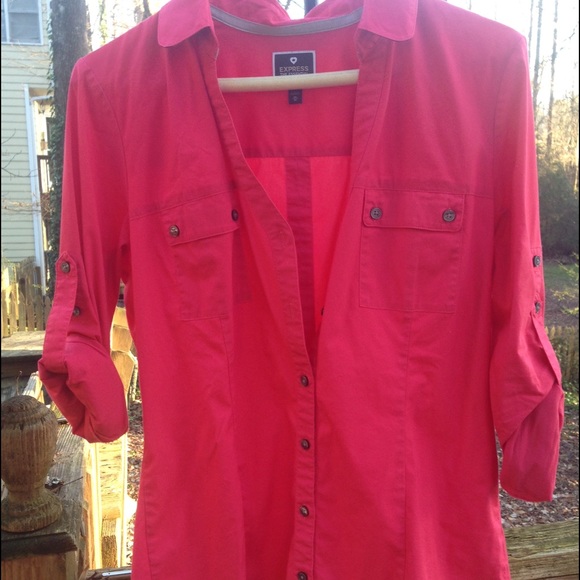 Bright pink shirt.