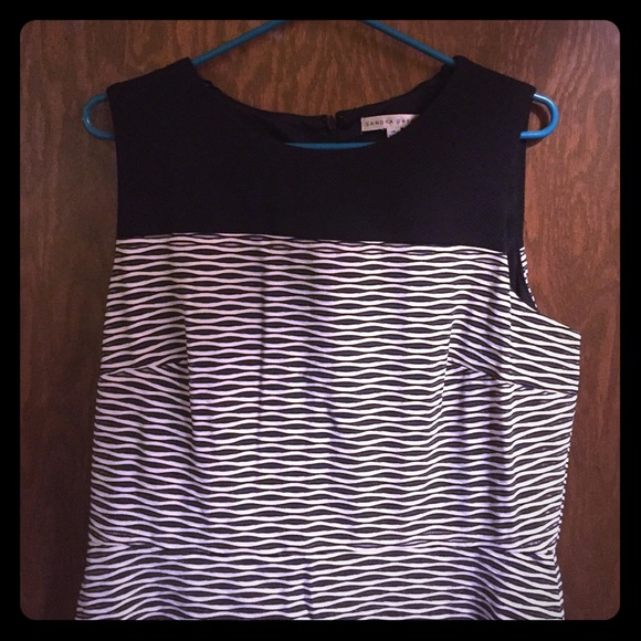 Sandra Darren dress size 14