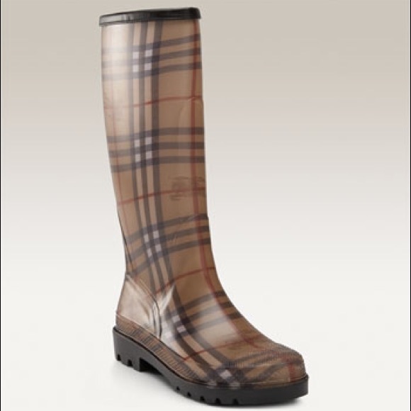Burberry | Signature Plaid Rajn Boot