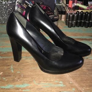 Nine West black heels