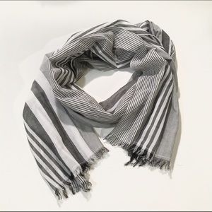 H&M Striped Scarf