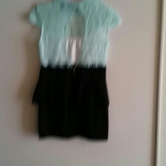 Dress - Picture 2 of 4