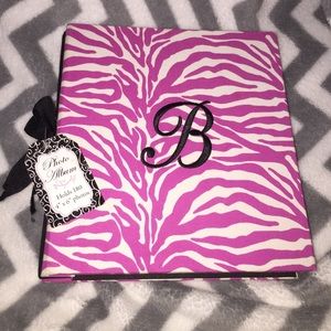 photo album! holds 180 4"x6" photos!!