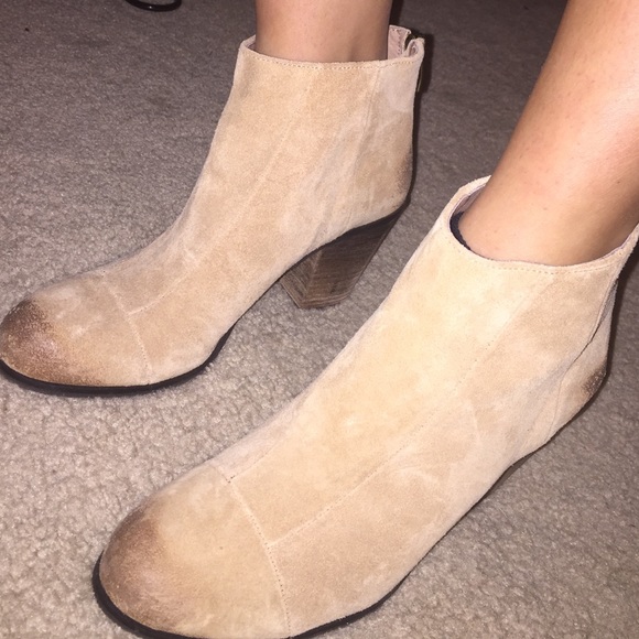 Vince Camuto Heels WORN ONCE