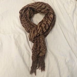 NEW Animal print scarf