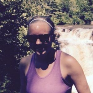 Meet your Posher, Cortney