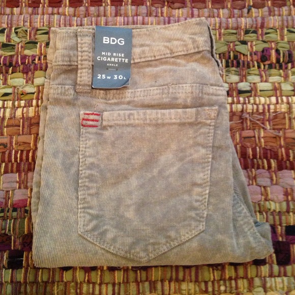 NEVER WORN corduroy jeans