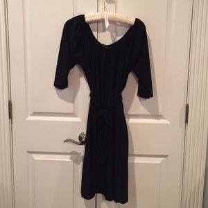 Black dress elastic neck/shoulder