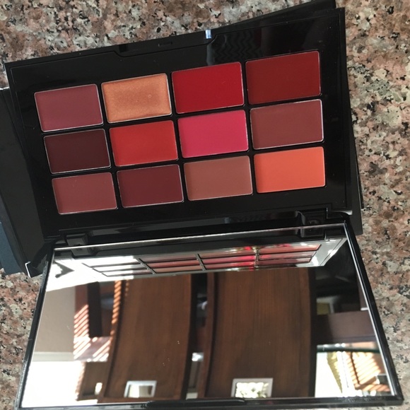 Lips palette - Picture 2 of 2