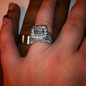 Meet your Posher, Bobbie