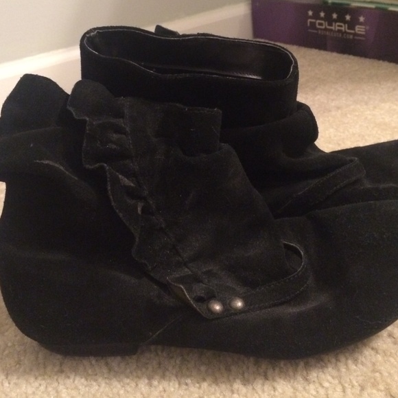 Suede booties - Picture 2 of 2
