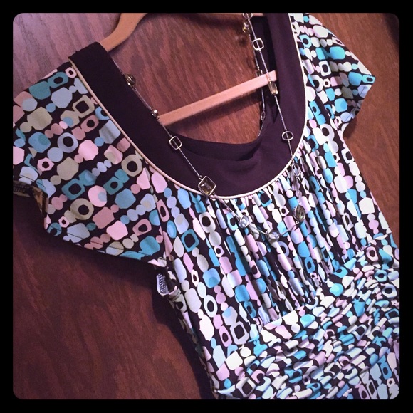 Size 10 mcm dress flutter sleeve so cute