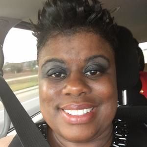 Meet your Posher, Deniela