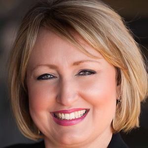 Meet your Posher, Valorie