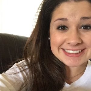 Meet your Posher, Marissa