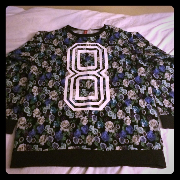 H&M Oversized Graphic Sweatshirt