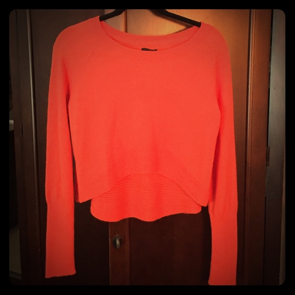 Dolce Vita Cropped Sweater