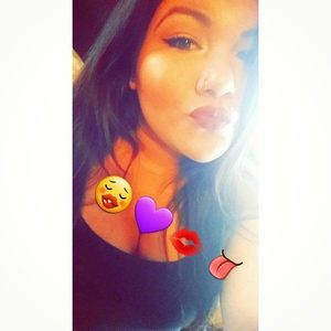 Meet your Posher, Clarissa
