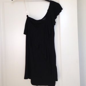 Forever 21 One shoulder black shirt w/ Ruffles