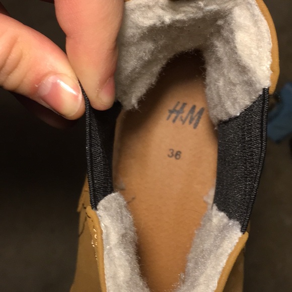 H&M brown suede booties - Picture 3 of 6