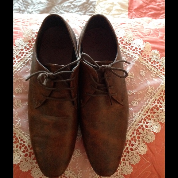 Brown Men's leather dressy shoes holiday party - Picture 2 of 3