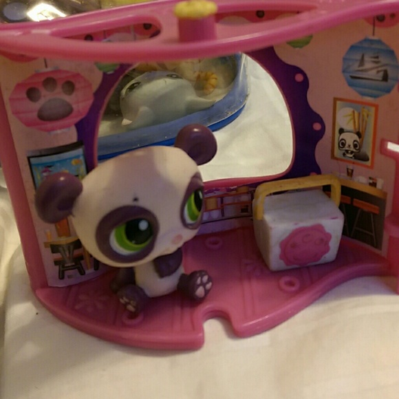 LPS panda + accessories