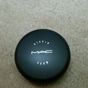 Mac Studio Tech