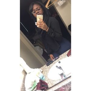 Meet your Posher, Destinee