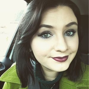 Meet your Posher, Elisa