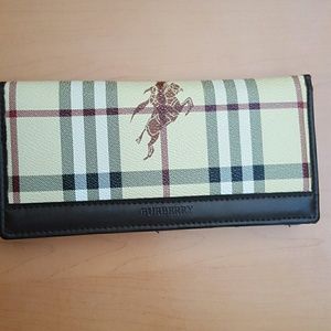 Burberry wallet
