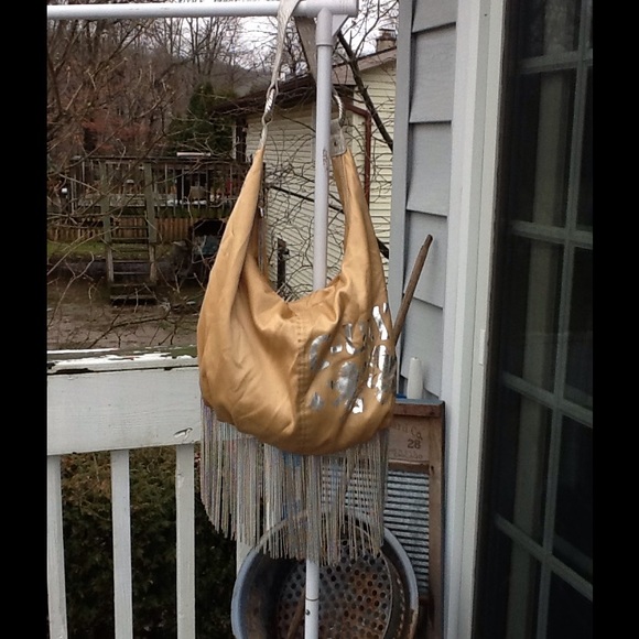 G-UNIT METAL CHAIN FRINGE HOBO BAG