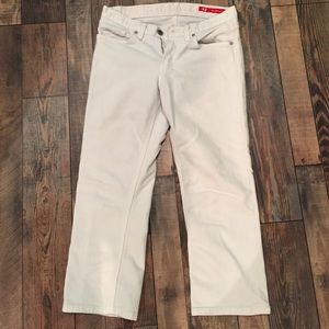 Women's white capris size 4